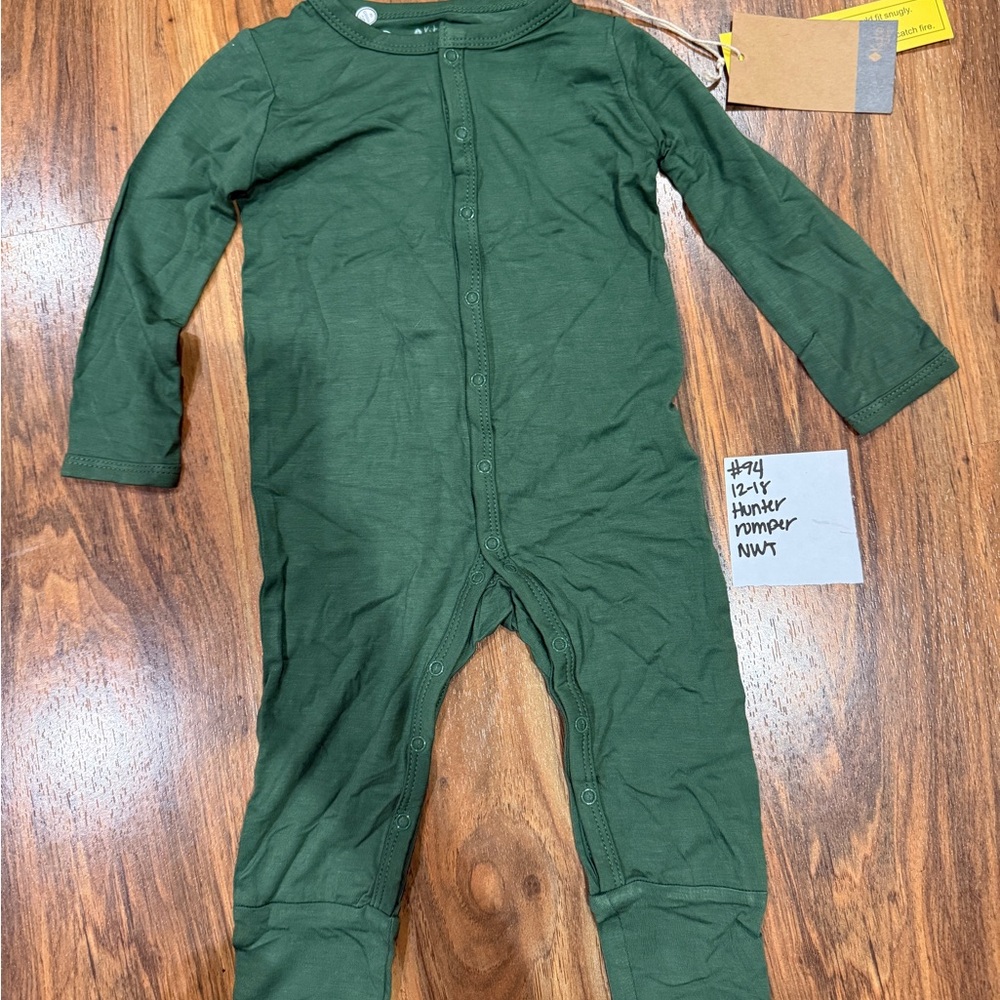 Kyte BABY hunter Green Kids romper